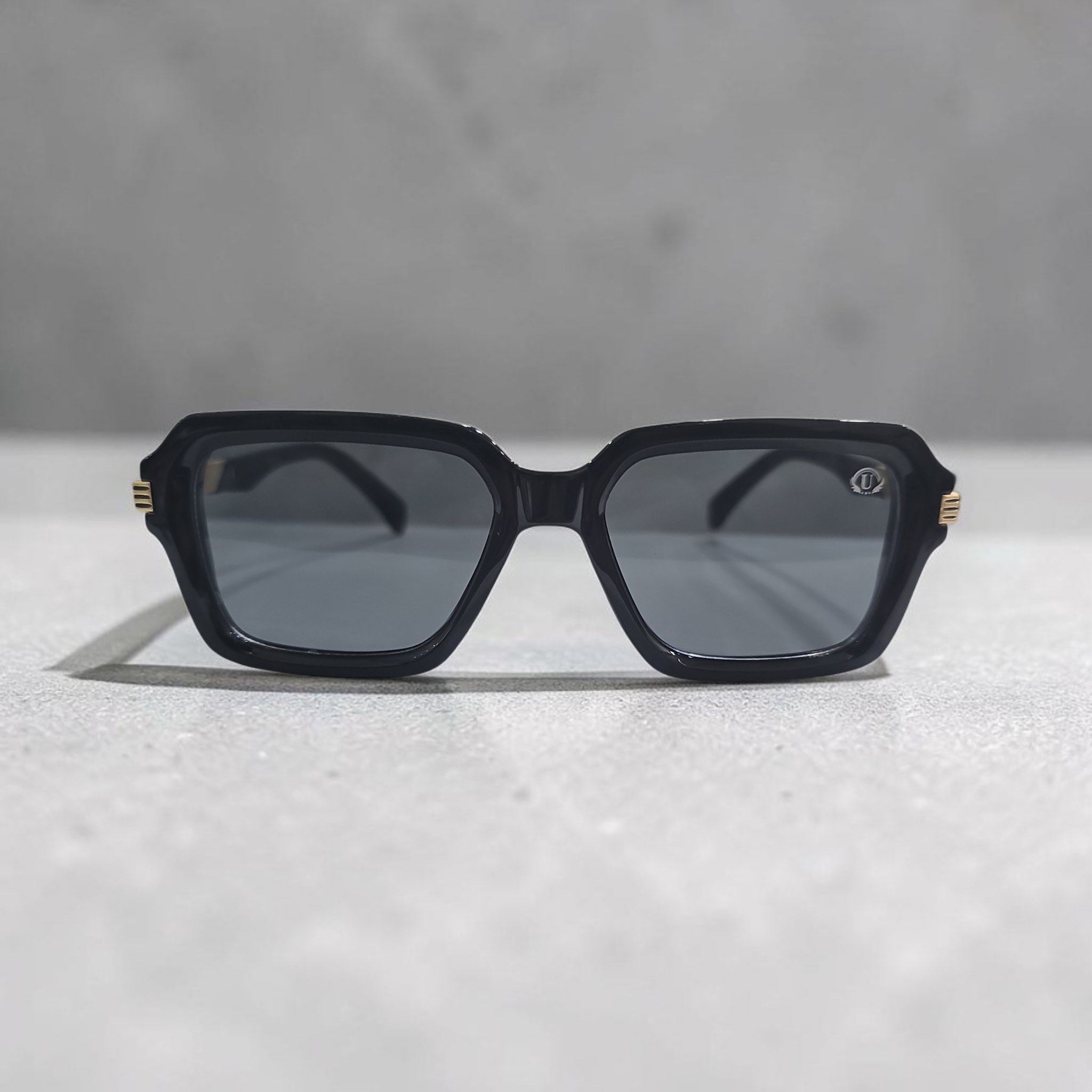 Uo m1144 size 52 18 142