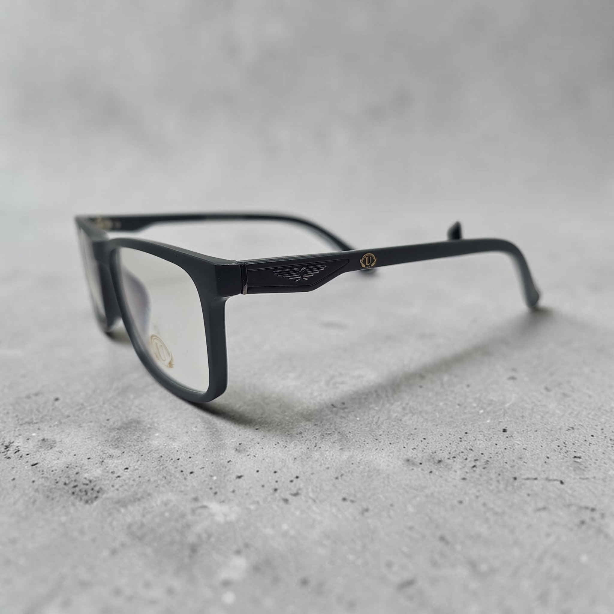 Uo 5089 size 56 18 140