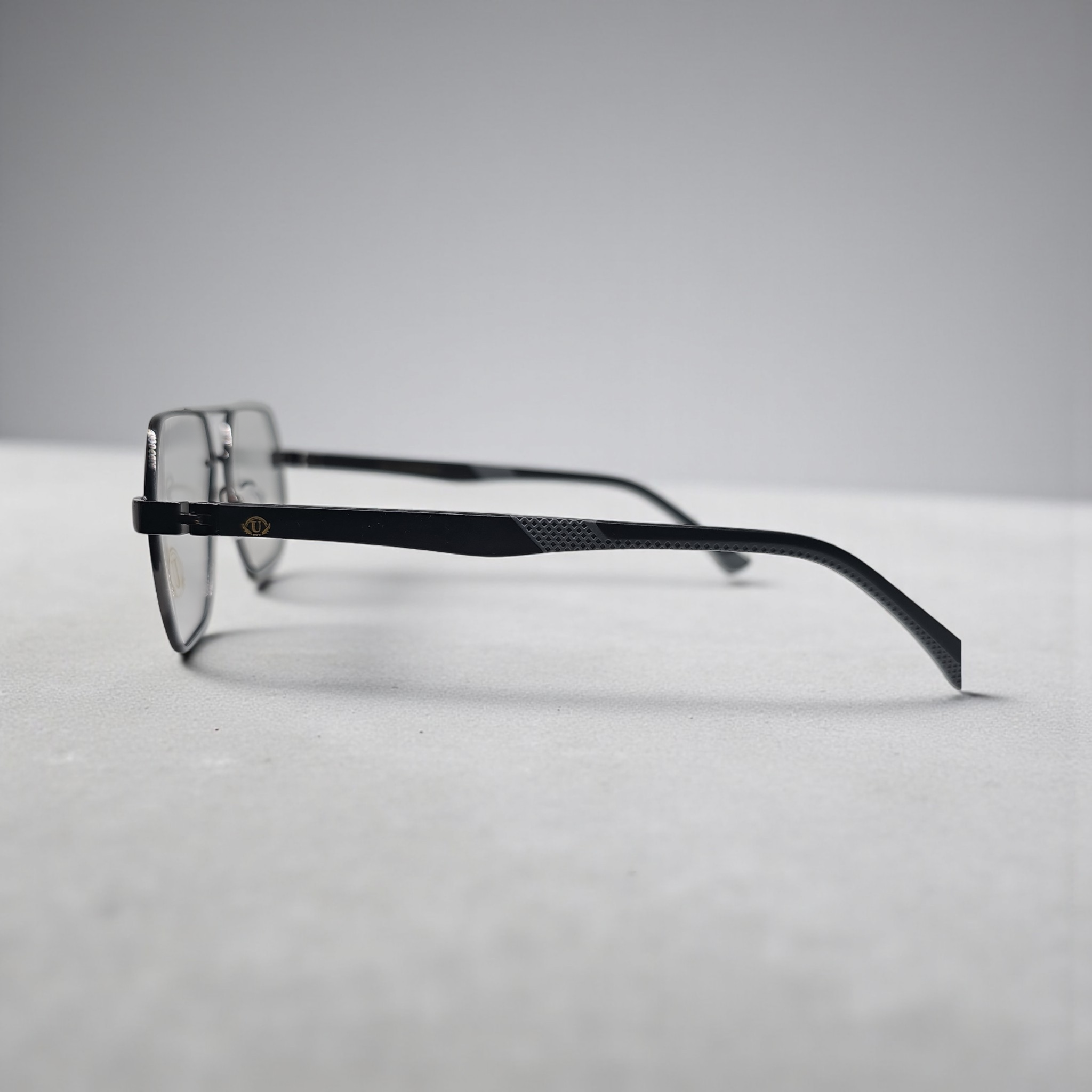 Uo 0107 size  53 14 140