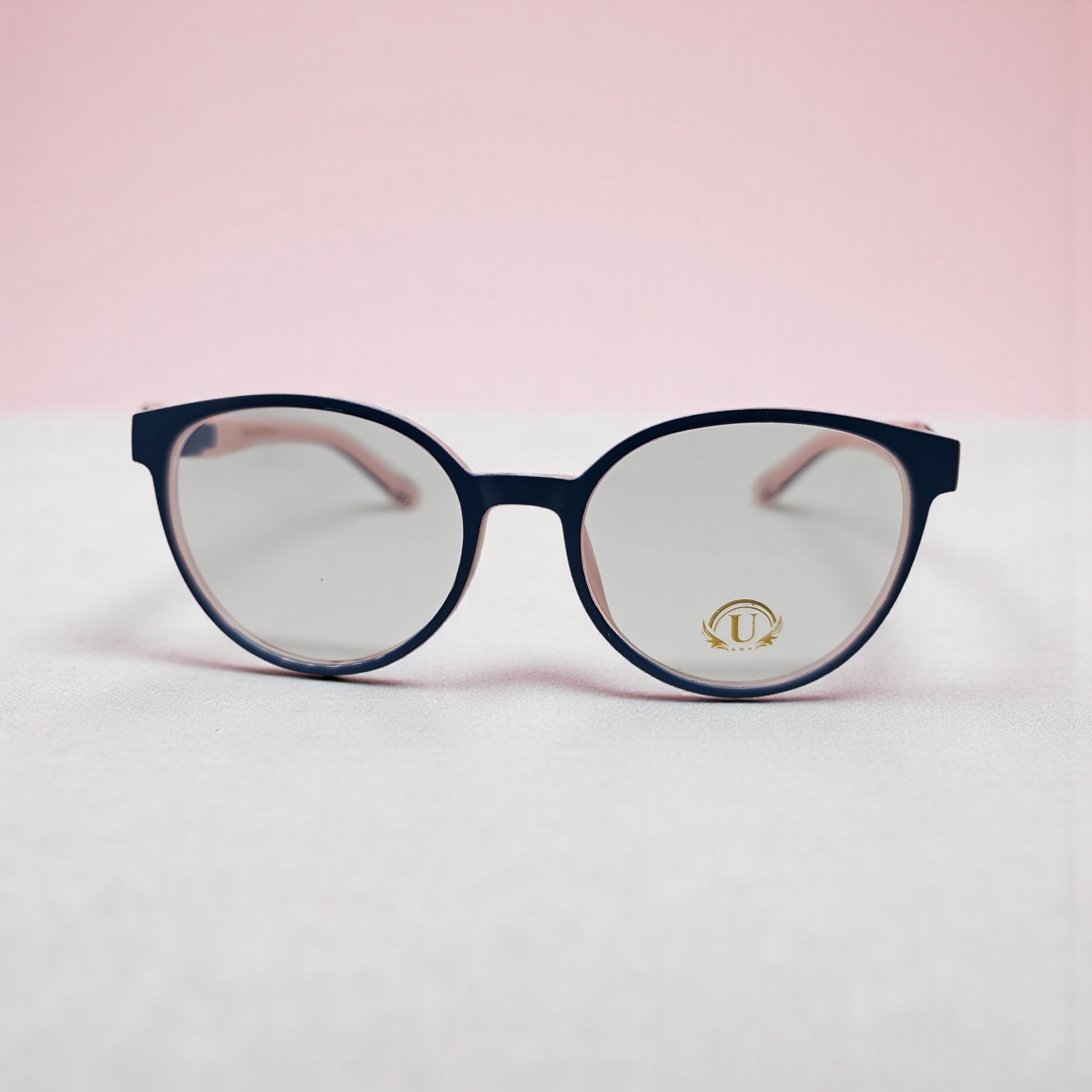 Uo plastic 215 49 19 130