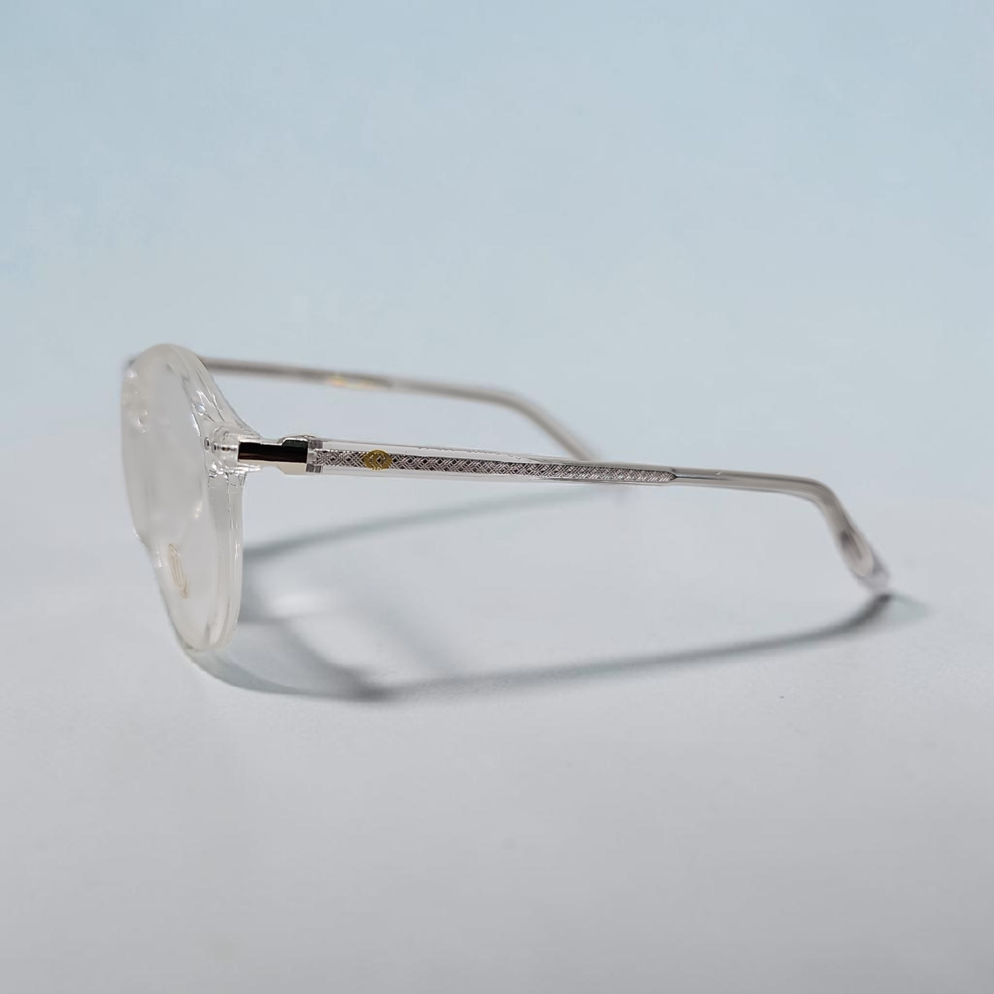 Uo 8405 size 52 18 146