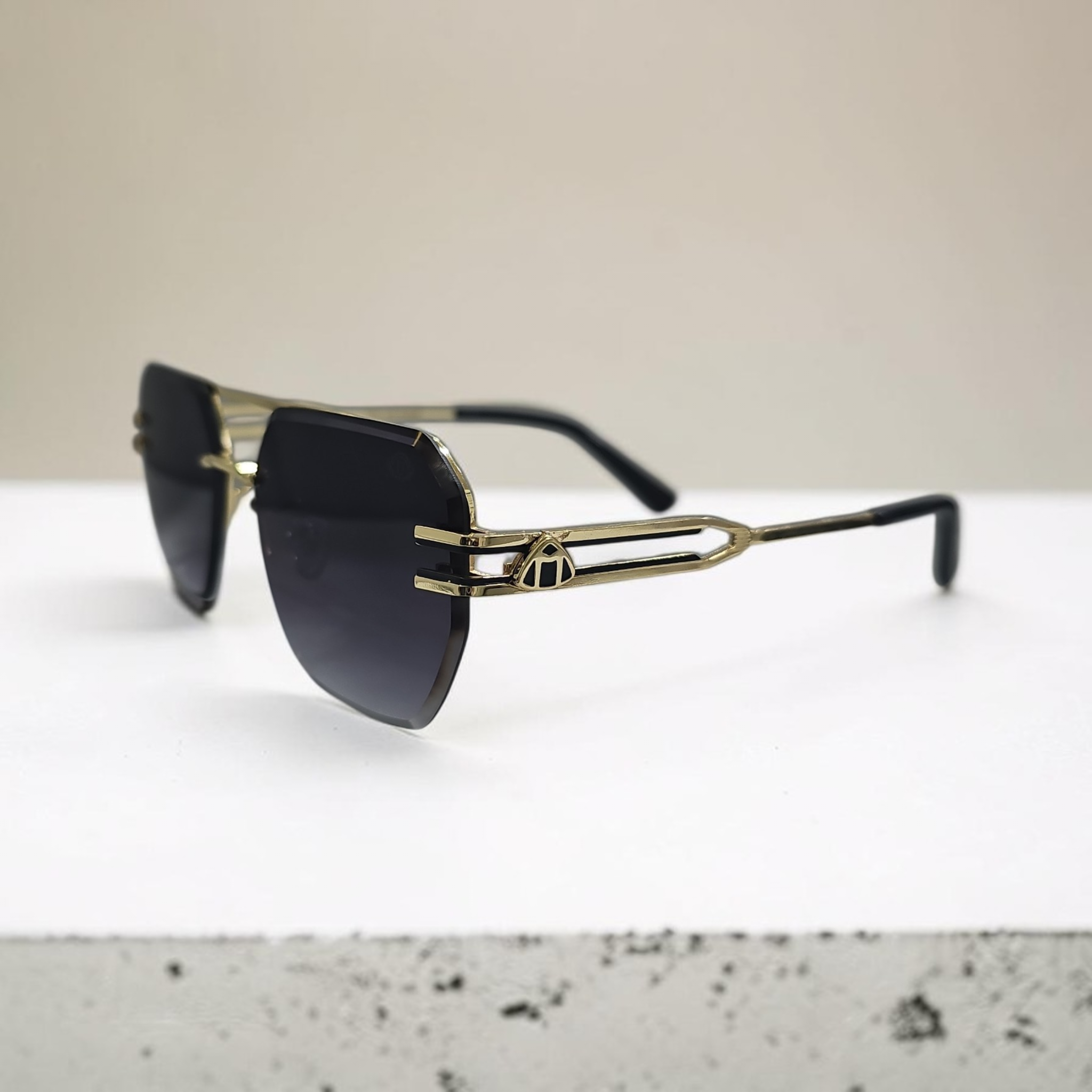 U0 2493 size 56 18 145