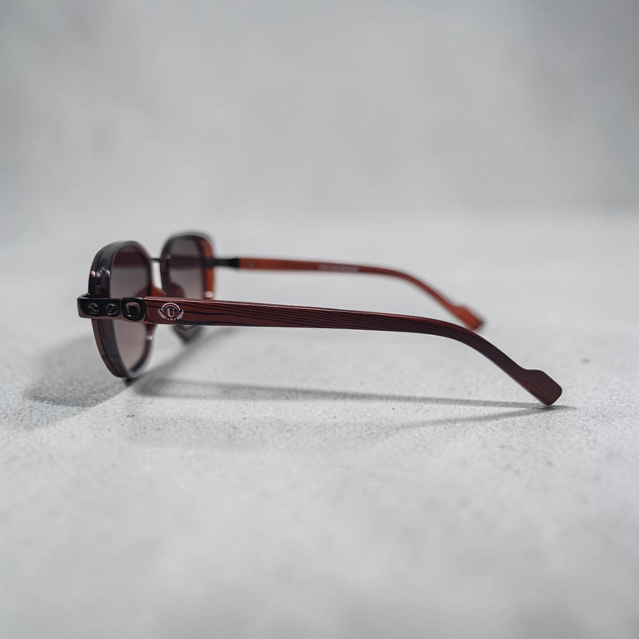 Uo 2489 size 52 19 145