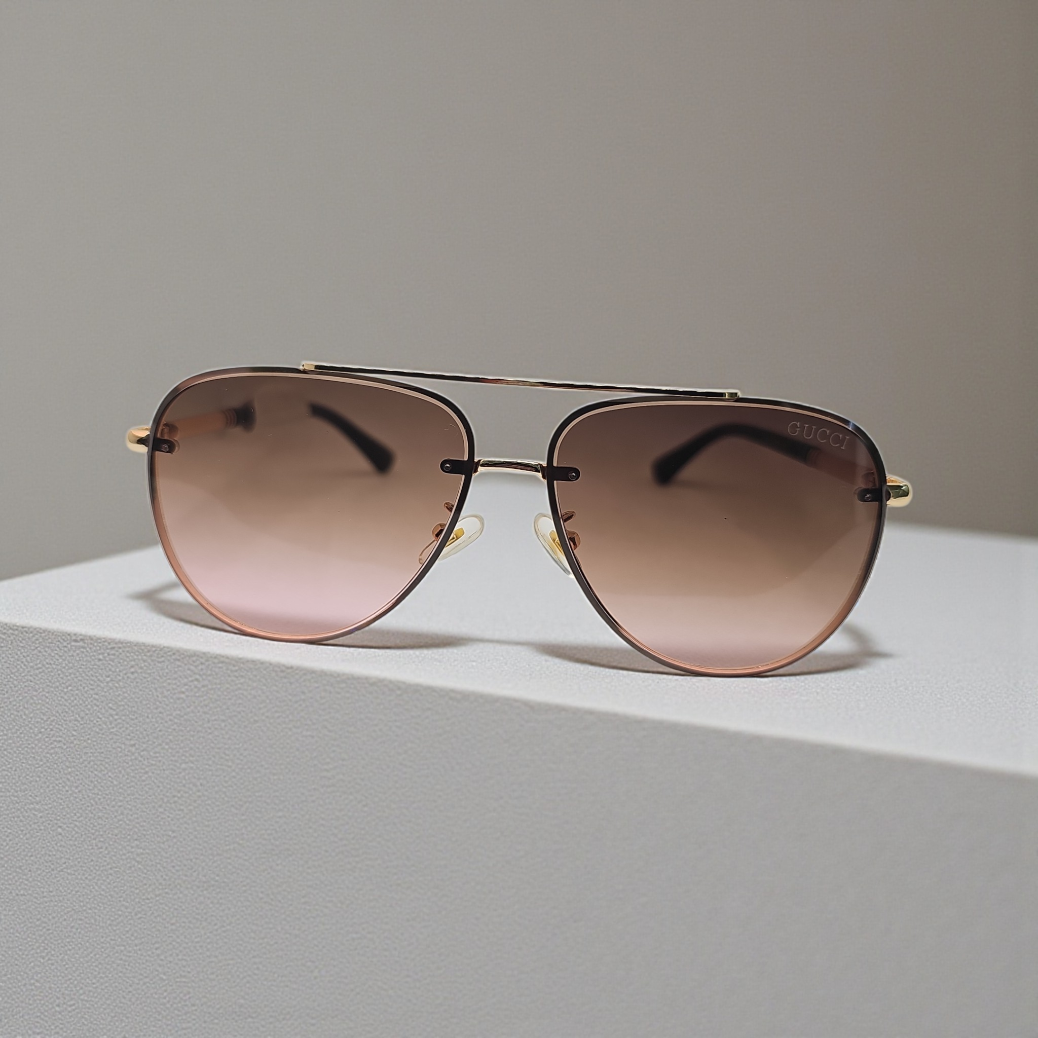 GUCCI 23010 size 60 13 142