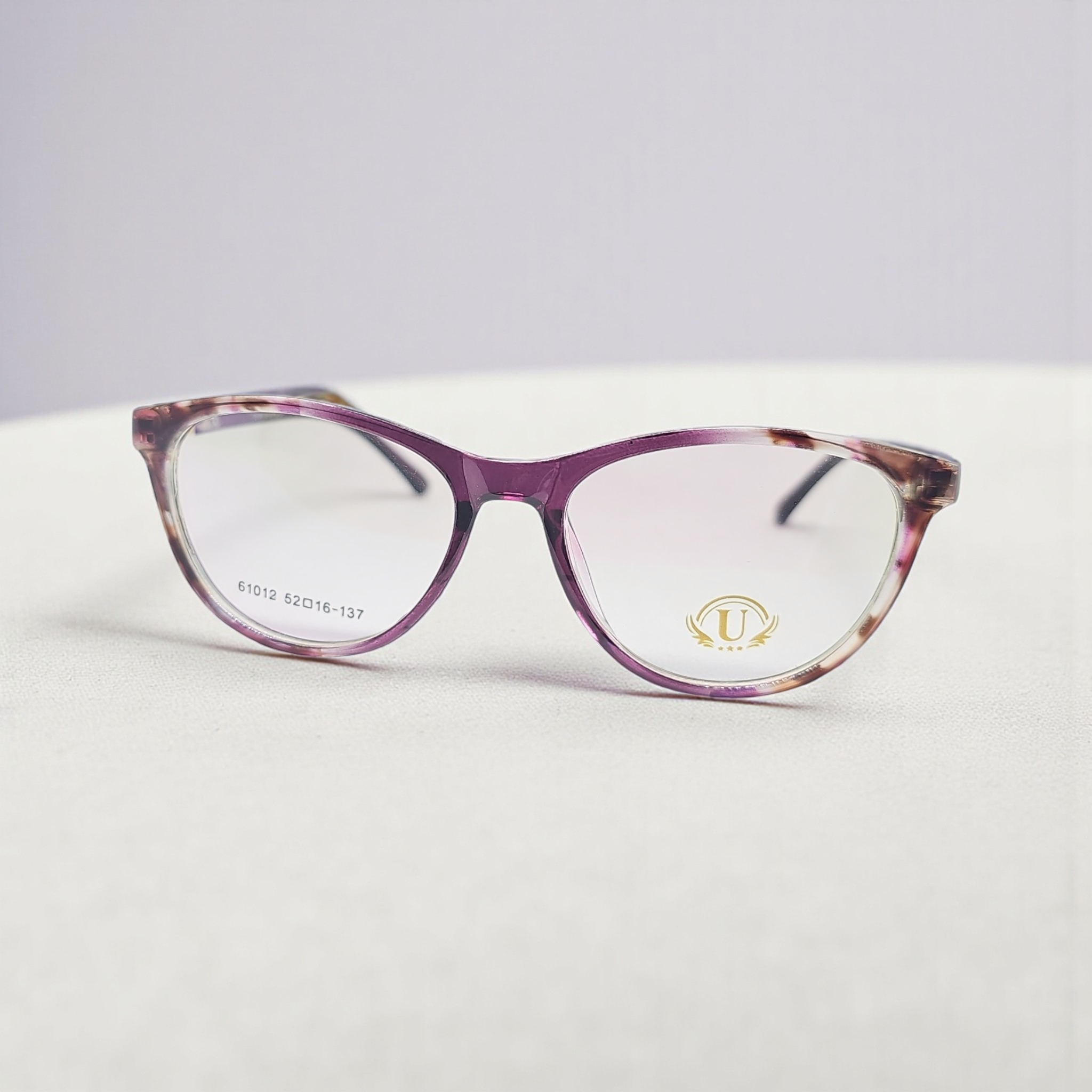 Uo 61012 size 52 16 137