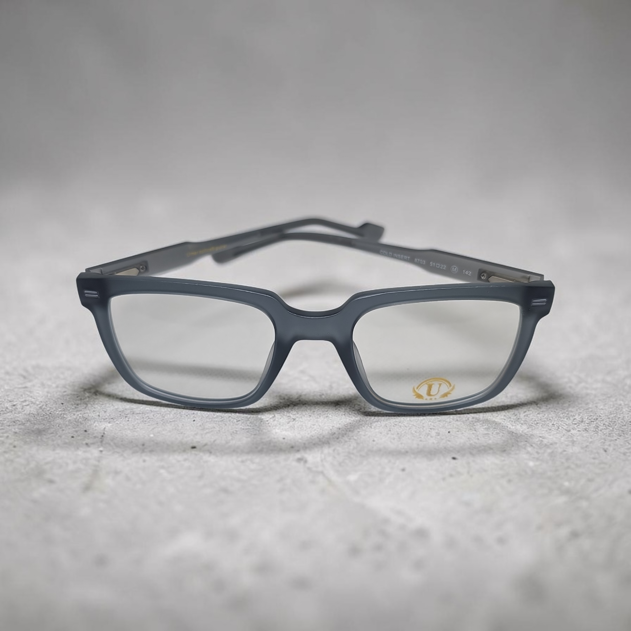 Uo 8703 size 51 22 142