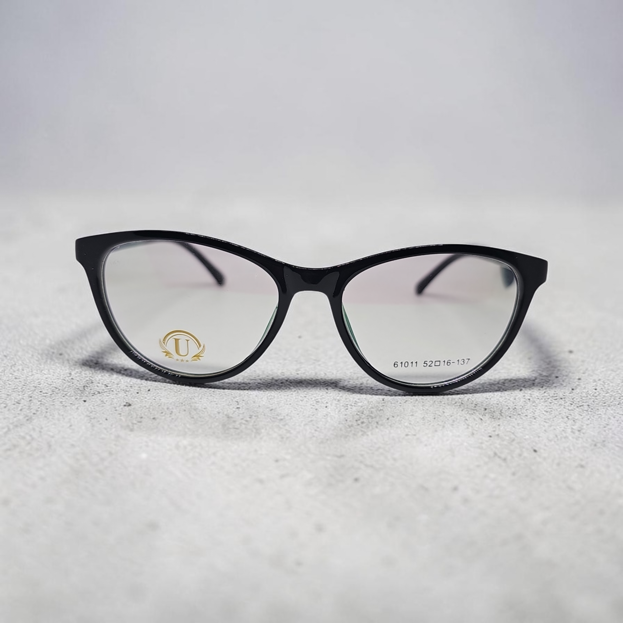 Uo 61011 size 52 16 137