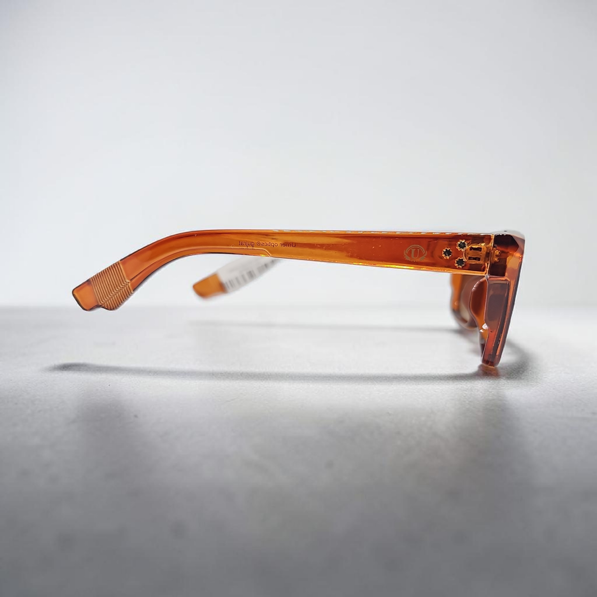 Uo m11 35 size 54 17 146
