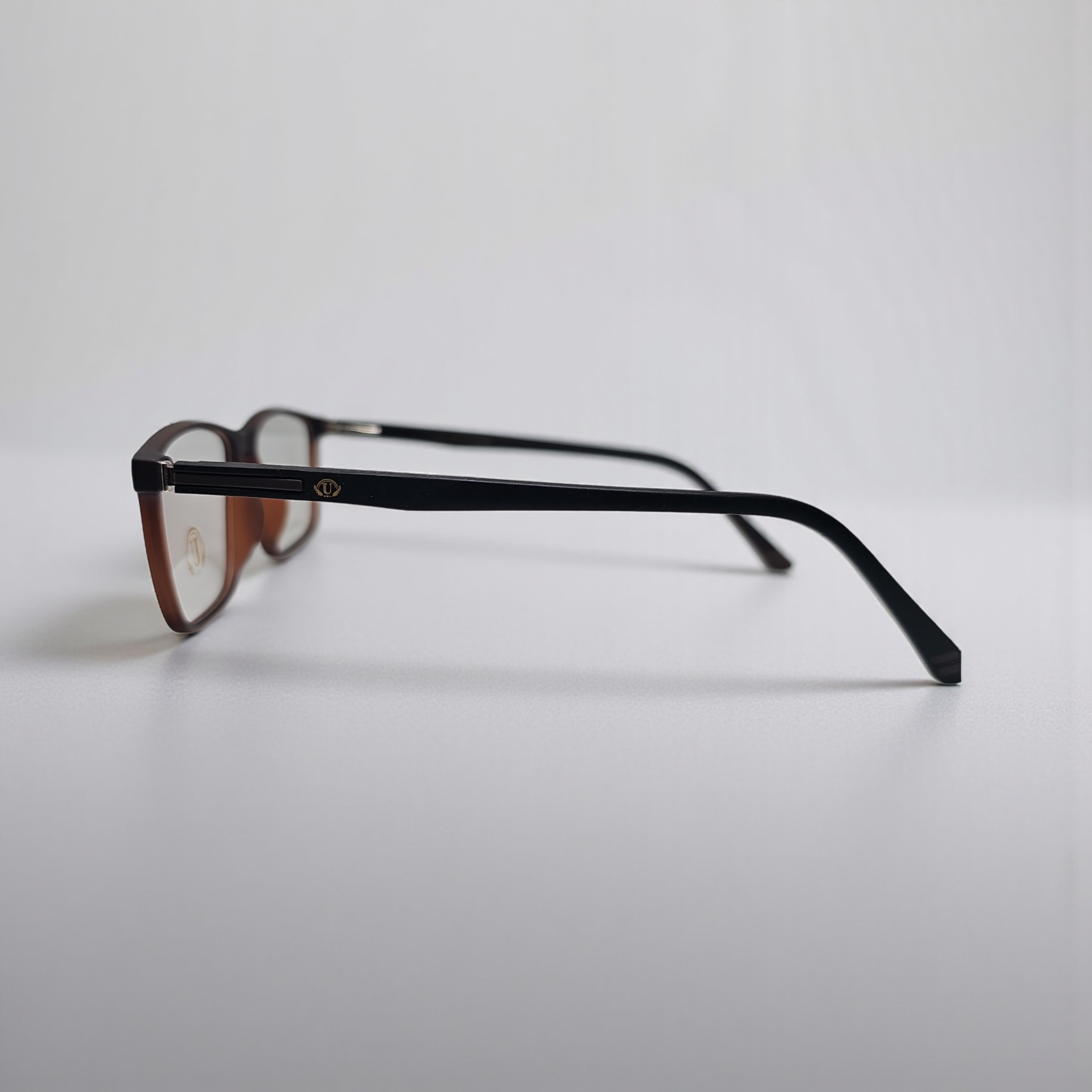 Uo 9018 size 51 17 146