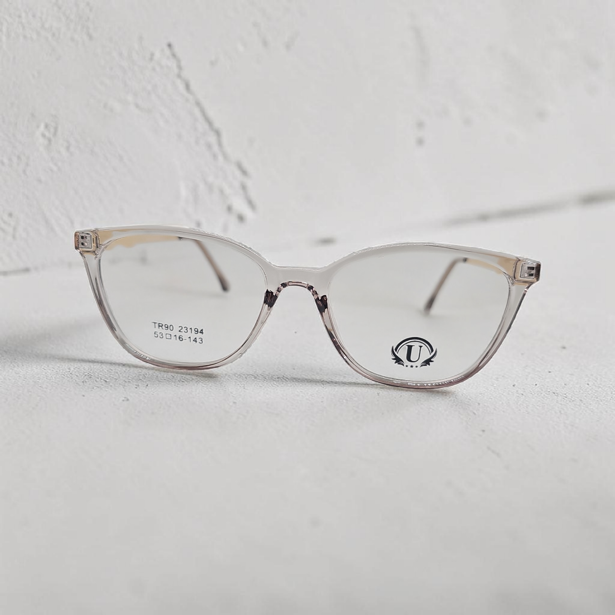 Uo 23194 size 53 16 143