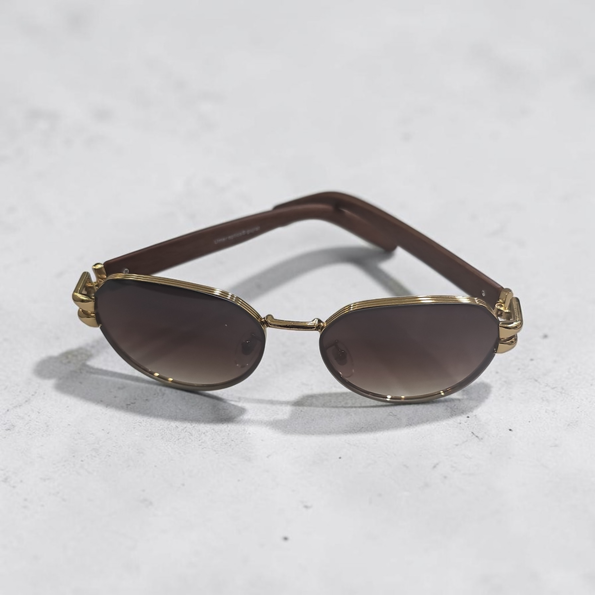 Uo 2694 size 51 14 150