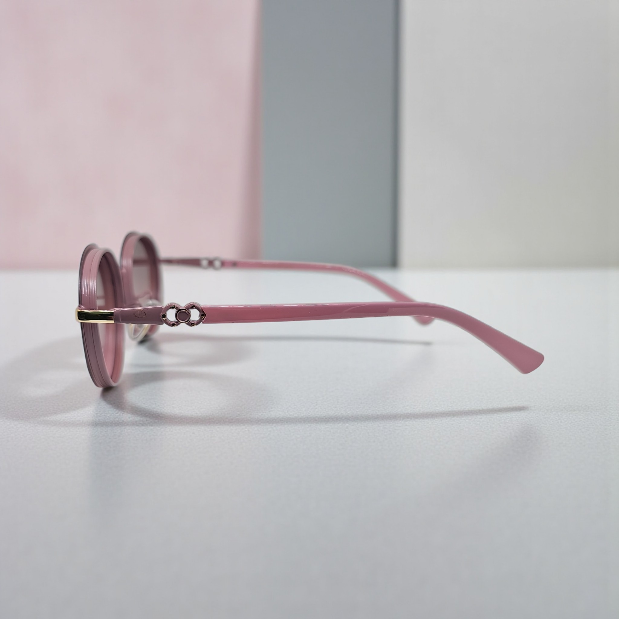 U0 2673 size 44 18 136