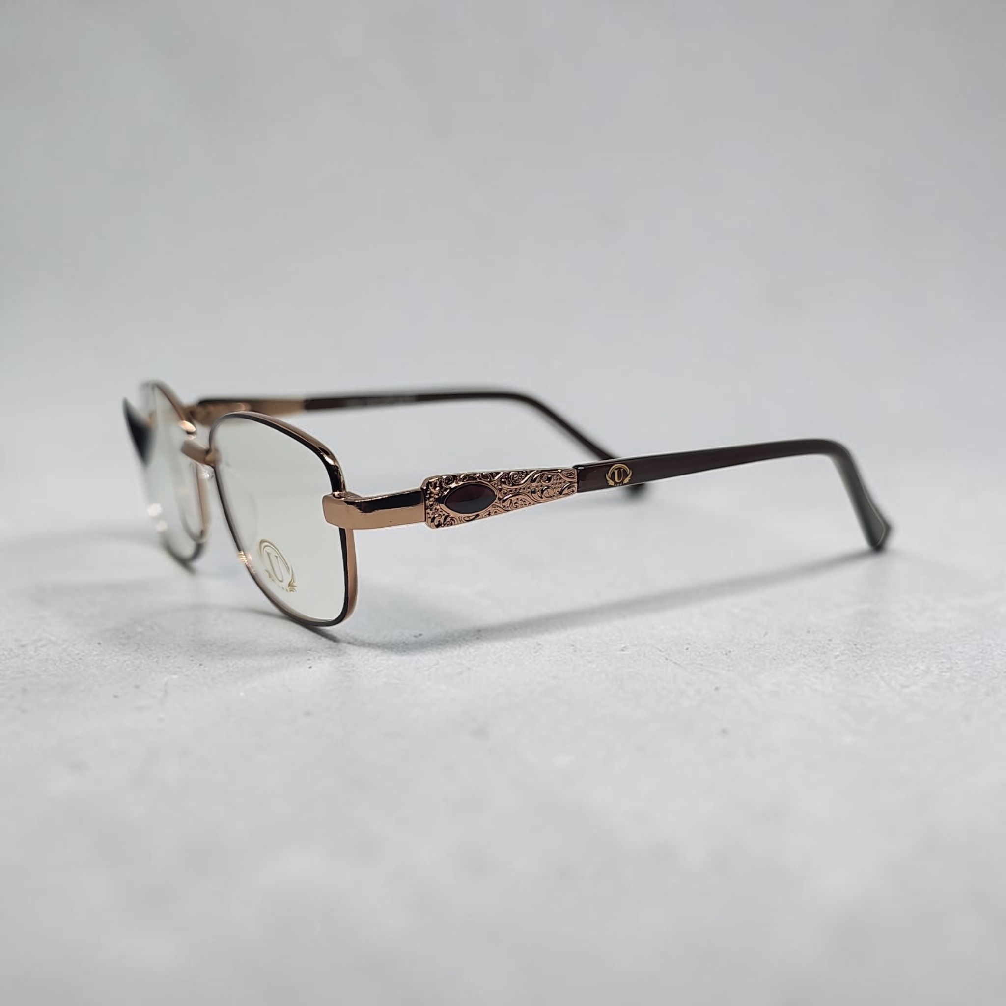 Uo 6157 size 48 17 138