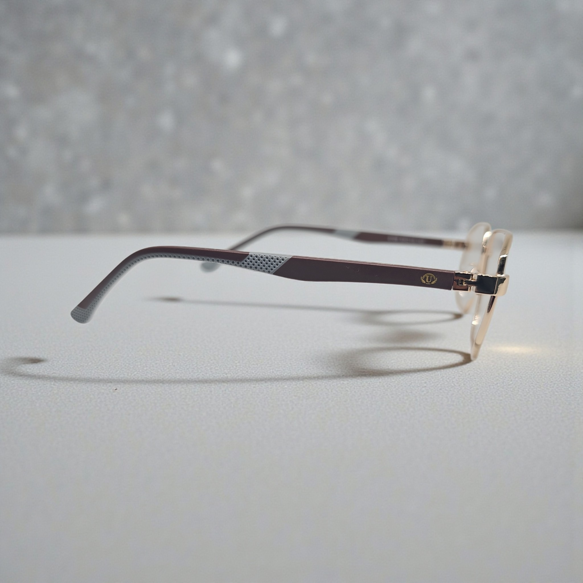 Uo  M 0109 size 53 16 140