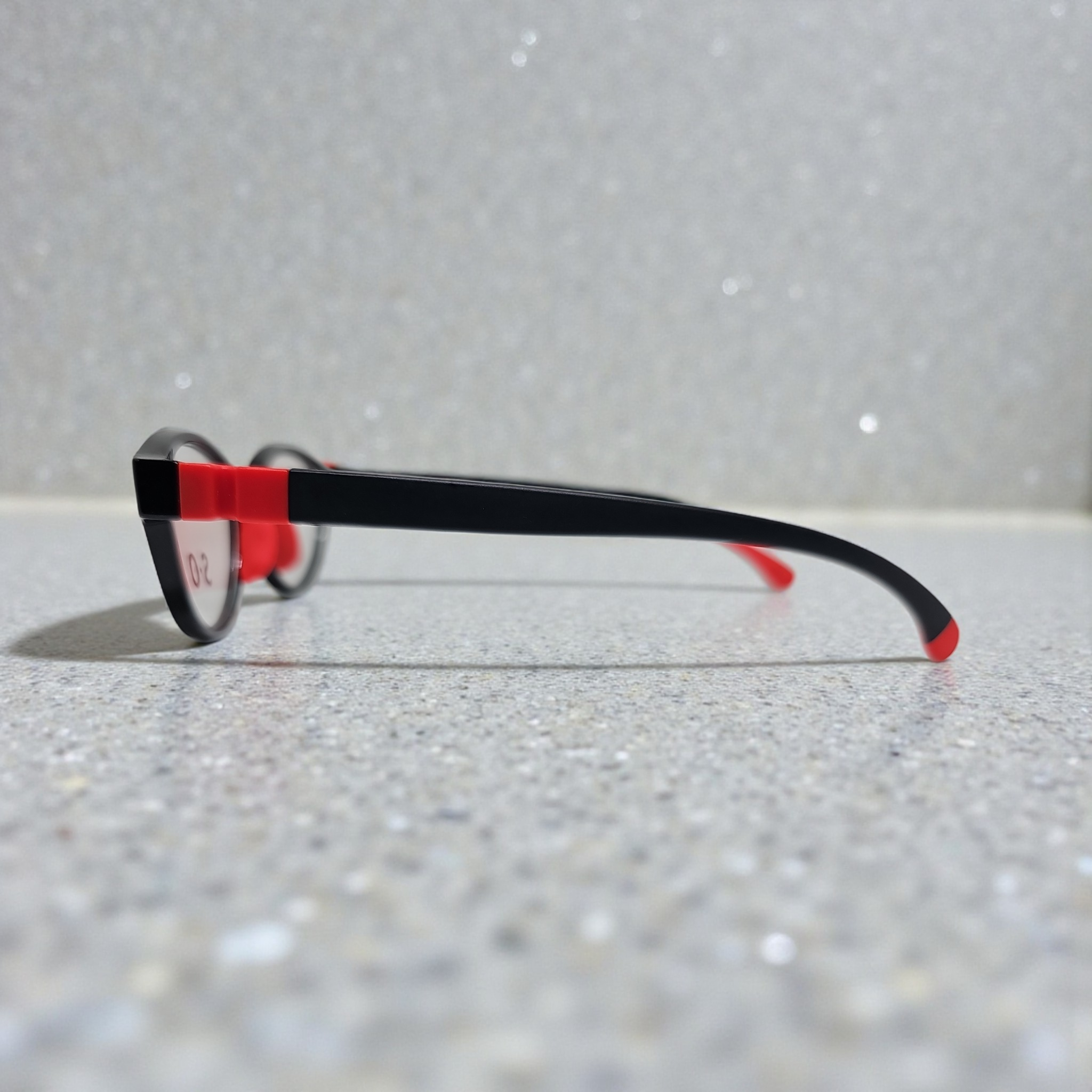 Uo 05 size 44 14 125