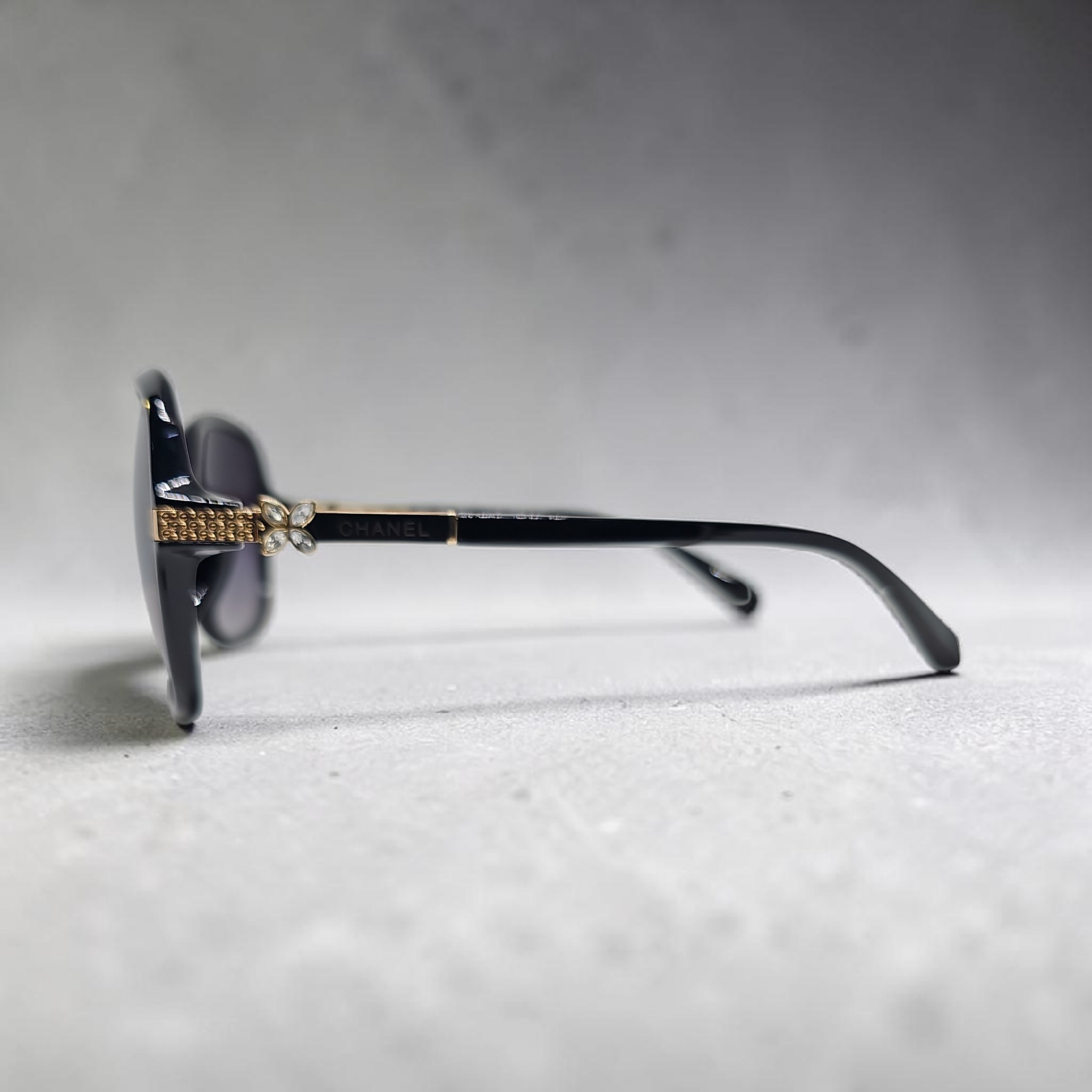 Chanel 1948 size 60 16 140
