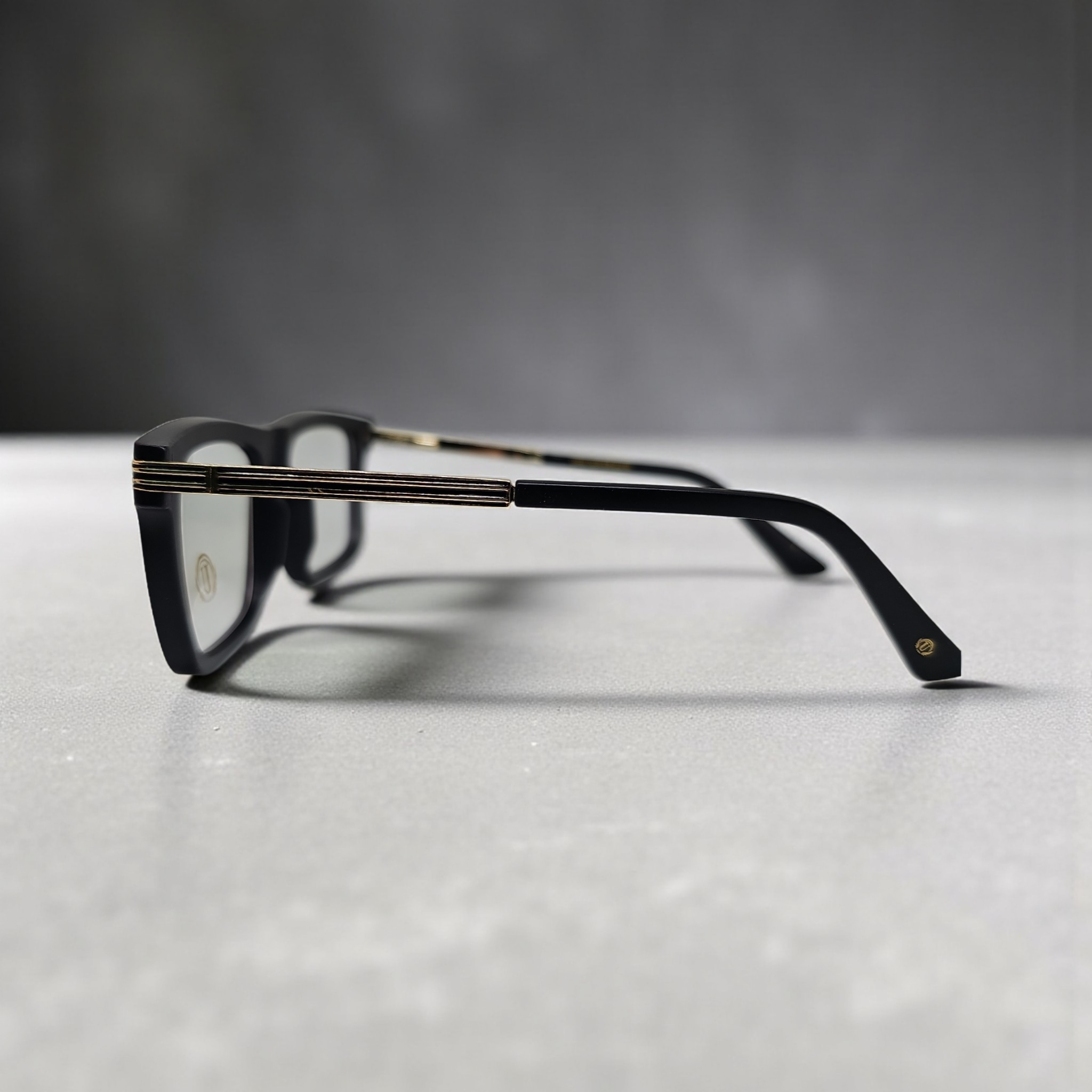 Uo  93515 size 52 20 140