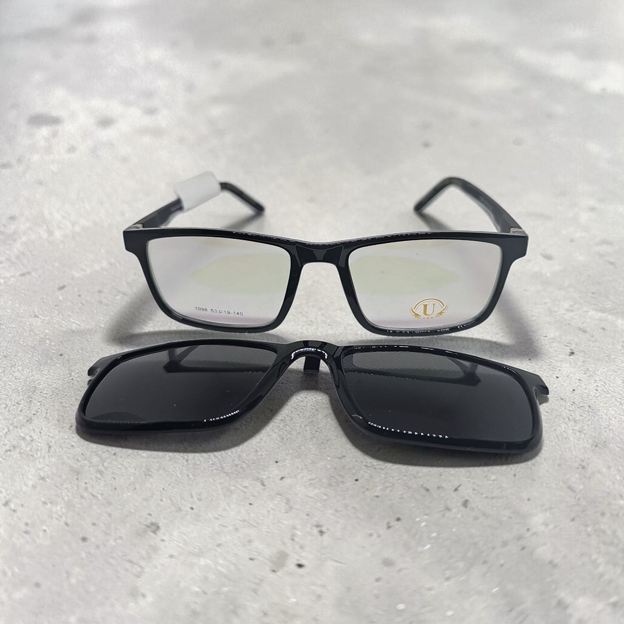 Uo 1098 size 53 19 140