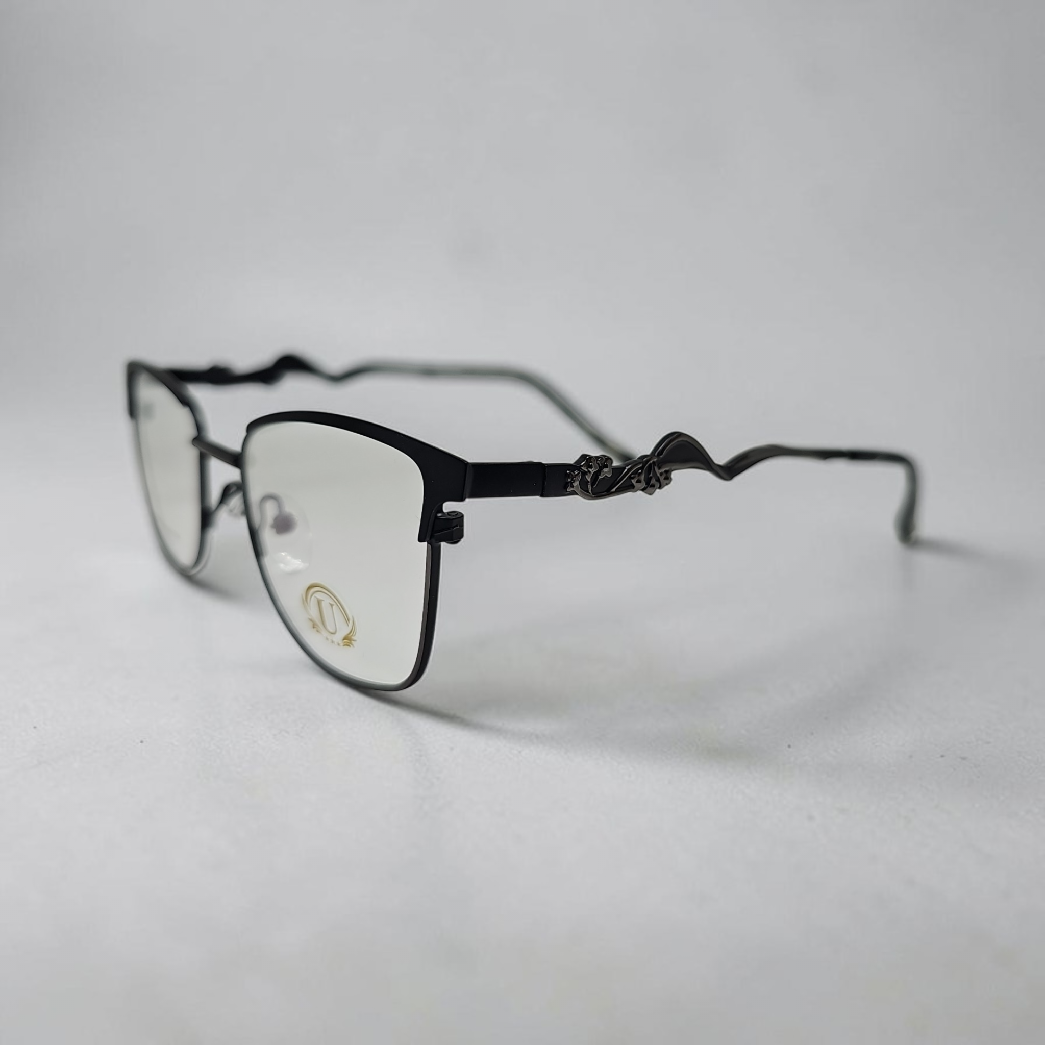 Uo 6188 size 46 18 136